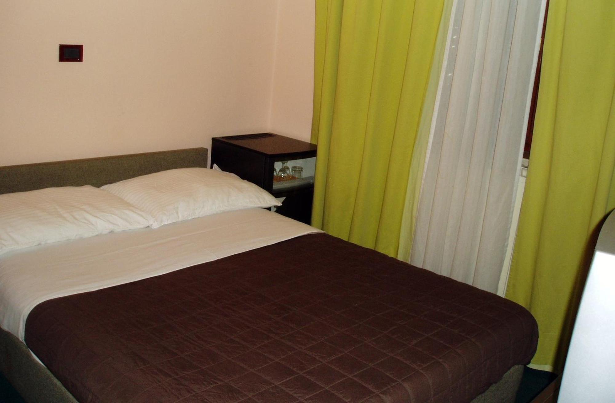 Hotel Zephyr - Plovanija Buje Bilik gambar